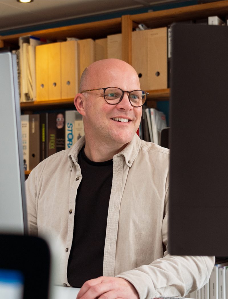 _LEX8327_over_ons_Richard-Hofman_2(800x1050)