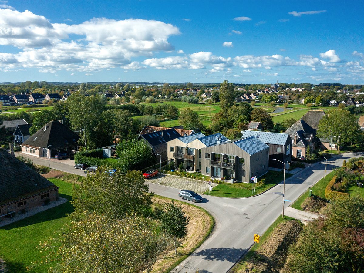 Kerkbuurt, Tuitjenhorn, Schuurwoningen, appartementen